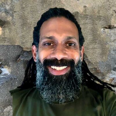 Headshot of Etienne Vidal